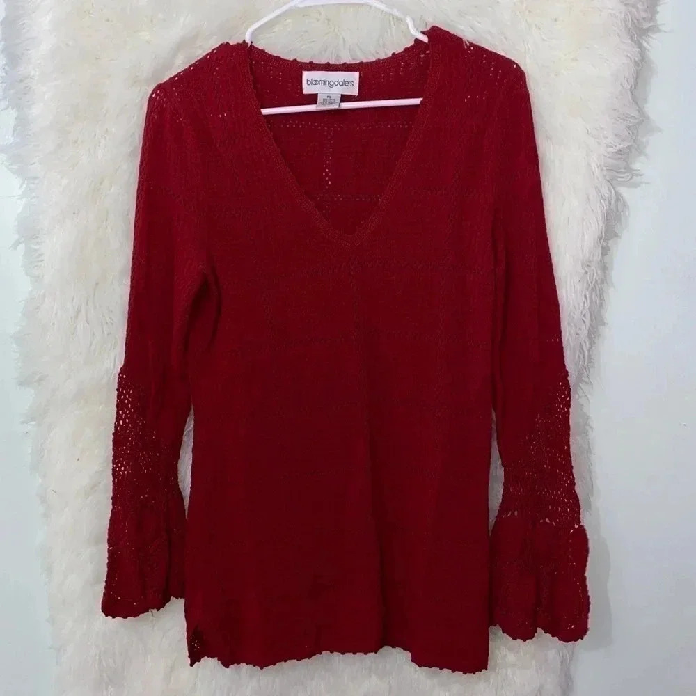 VTG Bloomingdale's Crochet Sweater V-Neck Sz PS